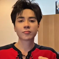 quang hùng