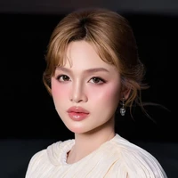 Phan Hoàng Thúy Vy(Vlary)