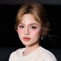 Phan Hoàng Thúy Vy(Vlary)