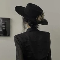 Châu Anh (mẹ Hùng)