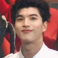 Trần Minh Hiếu<hieuthuhai>