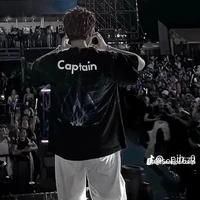 Hoàng Đức Duy <captain boy>