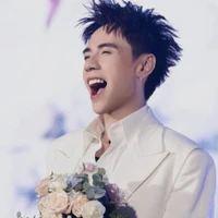 Quang Hùng