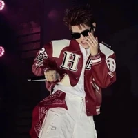 Hoàng Đức Duy ( Captain )