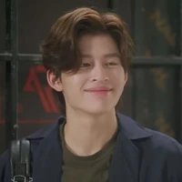 Pond Naravit Lertratkosum