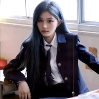 Vương Dịch ( cô )