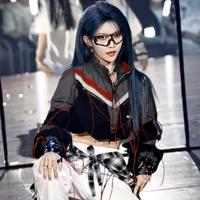 Từ Sở Văn ( xuẩn )