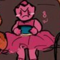 pretty Princess (giữa)