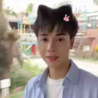 Lê Quang Hùng 