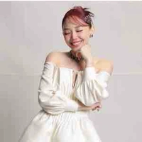 Nguyễn Khoa Tóc Tiên 