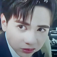 hùng