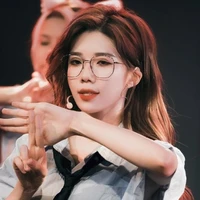 Thẩm Mộng Yao (Chị)