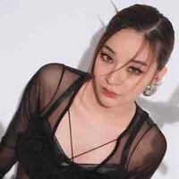 Looknam Orntara Poolsak (Chị)