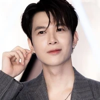 Bùi Anh tú