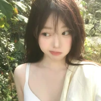 cô nhân viên 💫