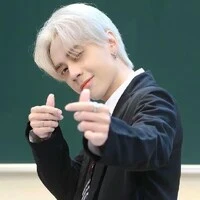 tác giả tên MOON