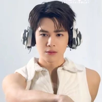 Thầy Tú