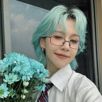 Hoàng Thúy Hậu | Em út