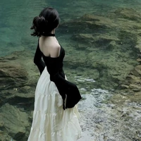 Linh Chi _ chị gái Hằng