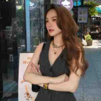 Minh Hằng (Chị)