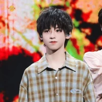 Dương Hàm Bác-Ad ELF