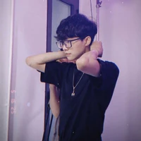 mẹ sun nè chứ ai// tg//