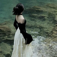 Mẹ anh