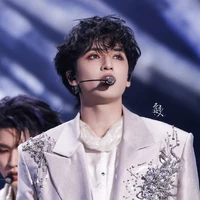 Nghiêm Hạo Tường