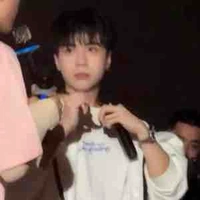 Lê Quang Hùng 