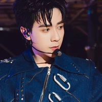 Lê Quang Hùng - phone