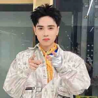 Quang Hùng 