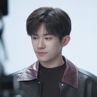 Dịch Dương Thiên Tỉ