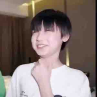 Nhỏ tg iu YuanHeng 