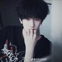 Tả Kỳ Hàm_hắn