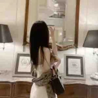 Nguyễn Quỳnh Ngọc Trinh( mẹ Q anh )