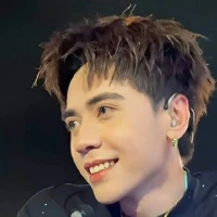 Hùng