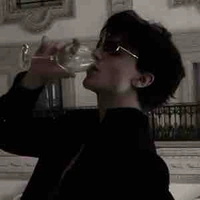 Nhã Duy Phong _ ba nữ9