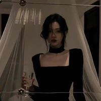 Lưu Minh Hạ/mẹ hắn/