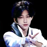 Viên Nhất Kỳ