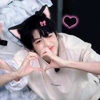 tác giả cà nhây xuyên lục địa ( ╹▽╹ )