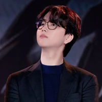 Kim Kang-Hui - Roach