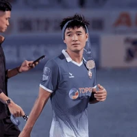 hà Đức chinh( chính đen)