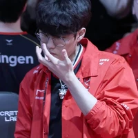 ONER-MOON HYEONJUN