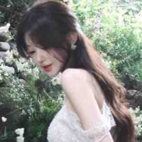 Yến nhi-chị