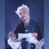 Hoàng Đức Duy ( Captain )