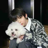 Trần Dịch Hằng(cậu)