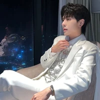 Lê Quang Hùng - Hồng