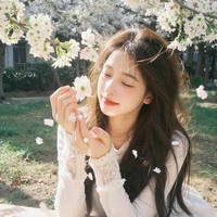 Đinh Tiểu Nghi (bạn nu9)