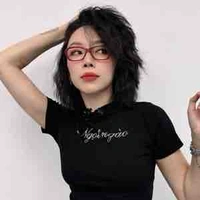 Tóc Tiên(bạn thân nàng)