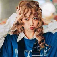 Xuân Nghii(bạn thân cô)